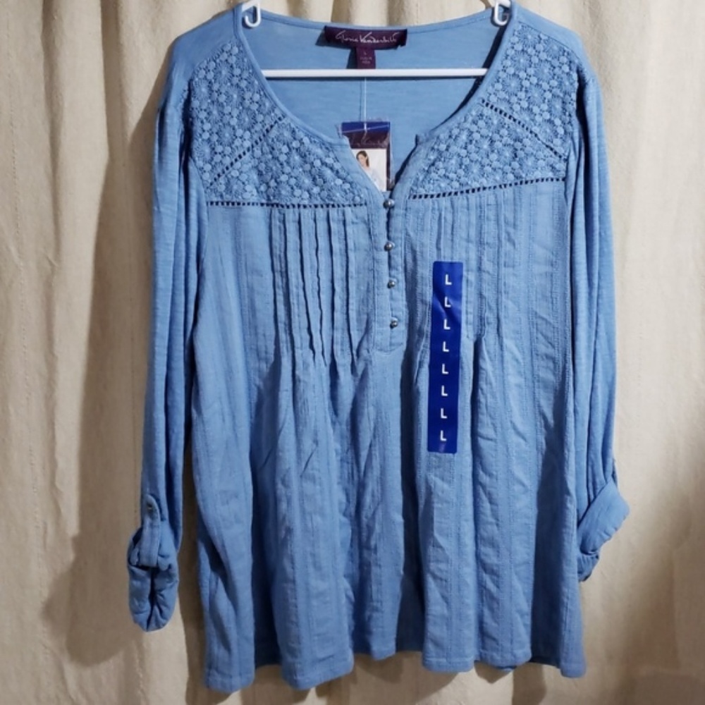 Gloria Vanderbilt Ladies' Gauzy Zuri Top with Roll